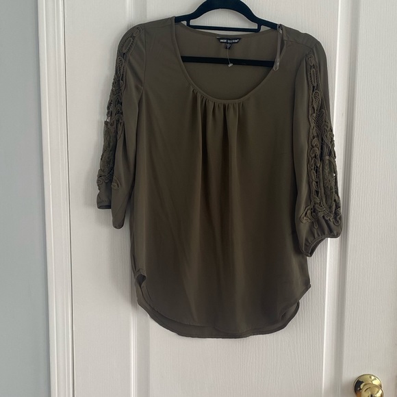 Army Green Blouse - Picture 2 of 6